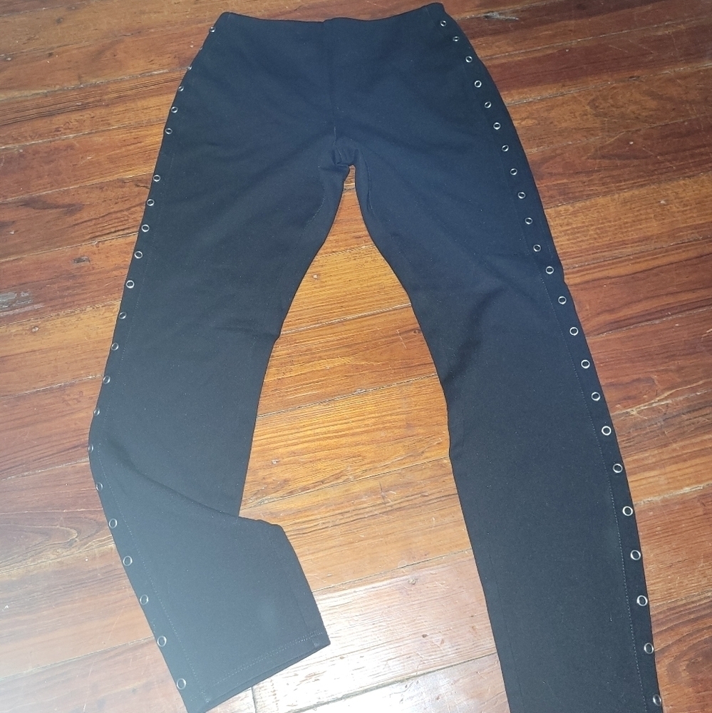 Lysse Black Leggings with Side Grommet Detail